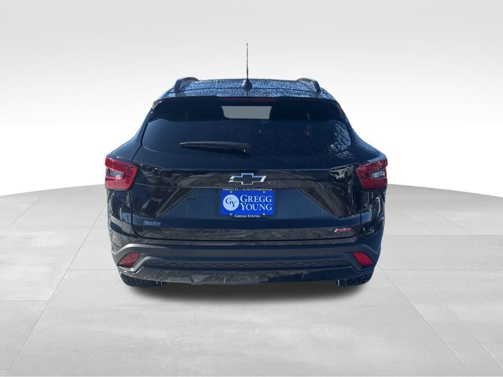 Used 2025 Chevrolet Trax RS w/ Sunroof Package image 5
