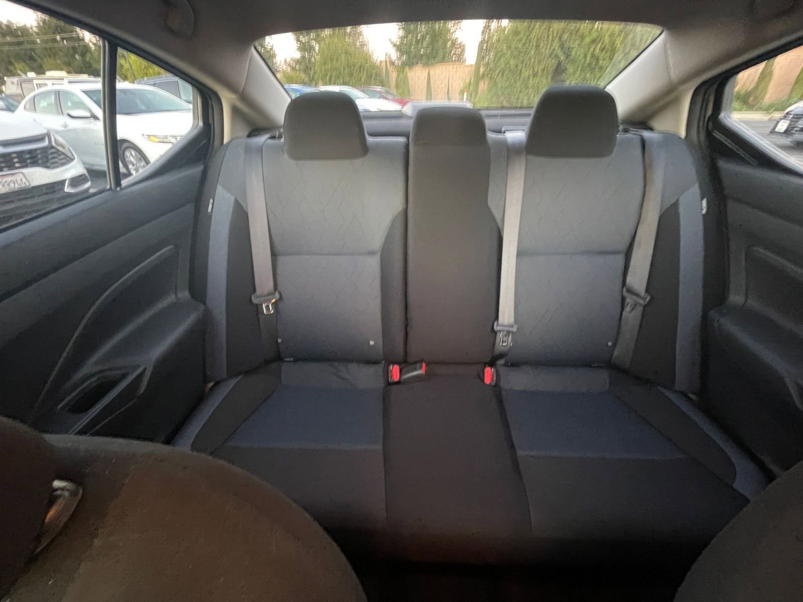 Used 2025 Nissan Versa SV image 37