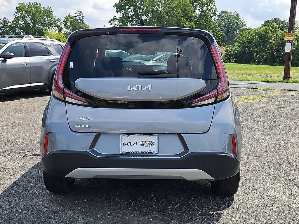 Used 2023 Kia Soul S FWD image 6