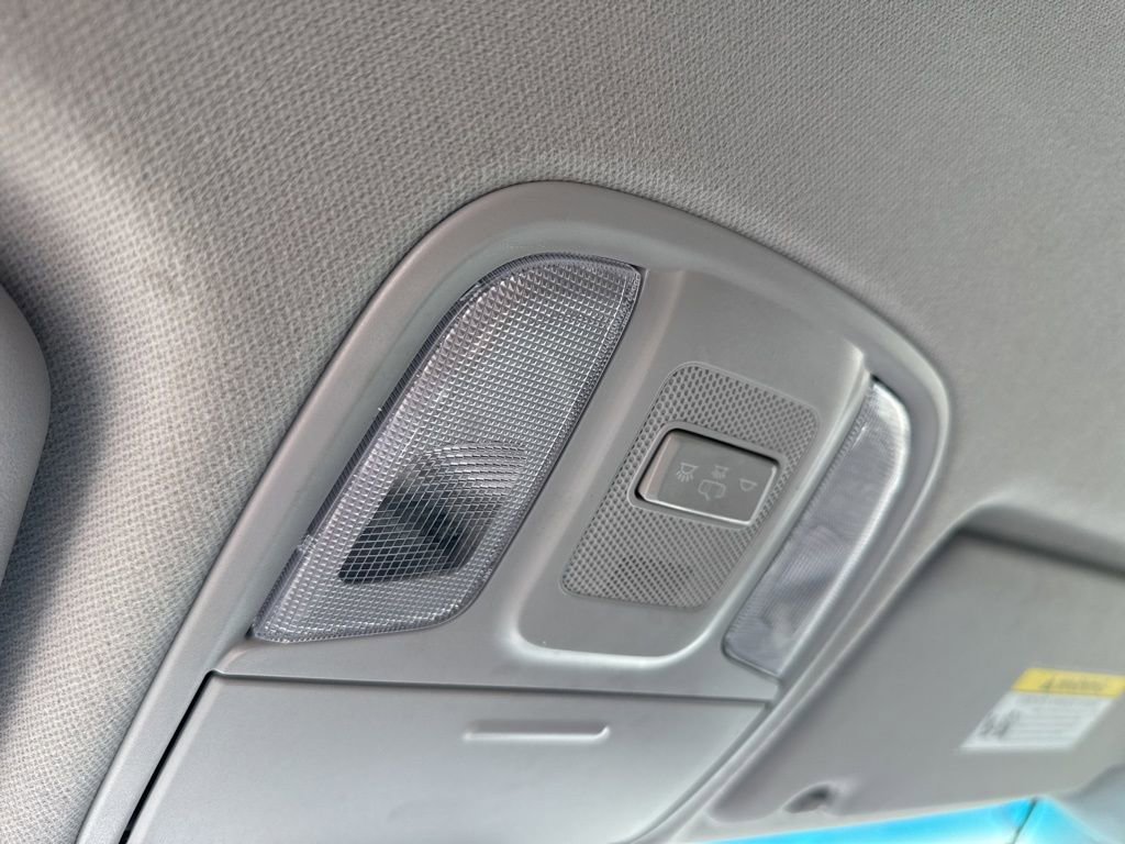 Used 2022 Kia Niro EX image 28