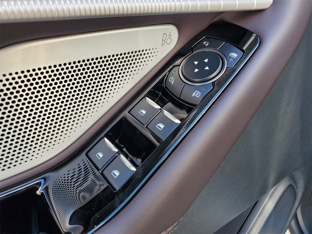 New 2026 Ford Explorer Platinum image 23