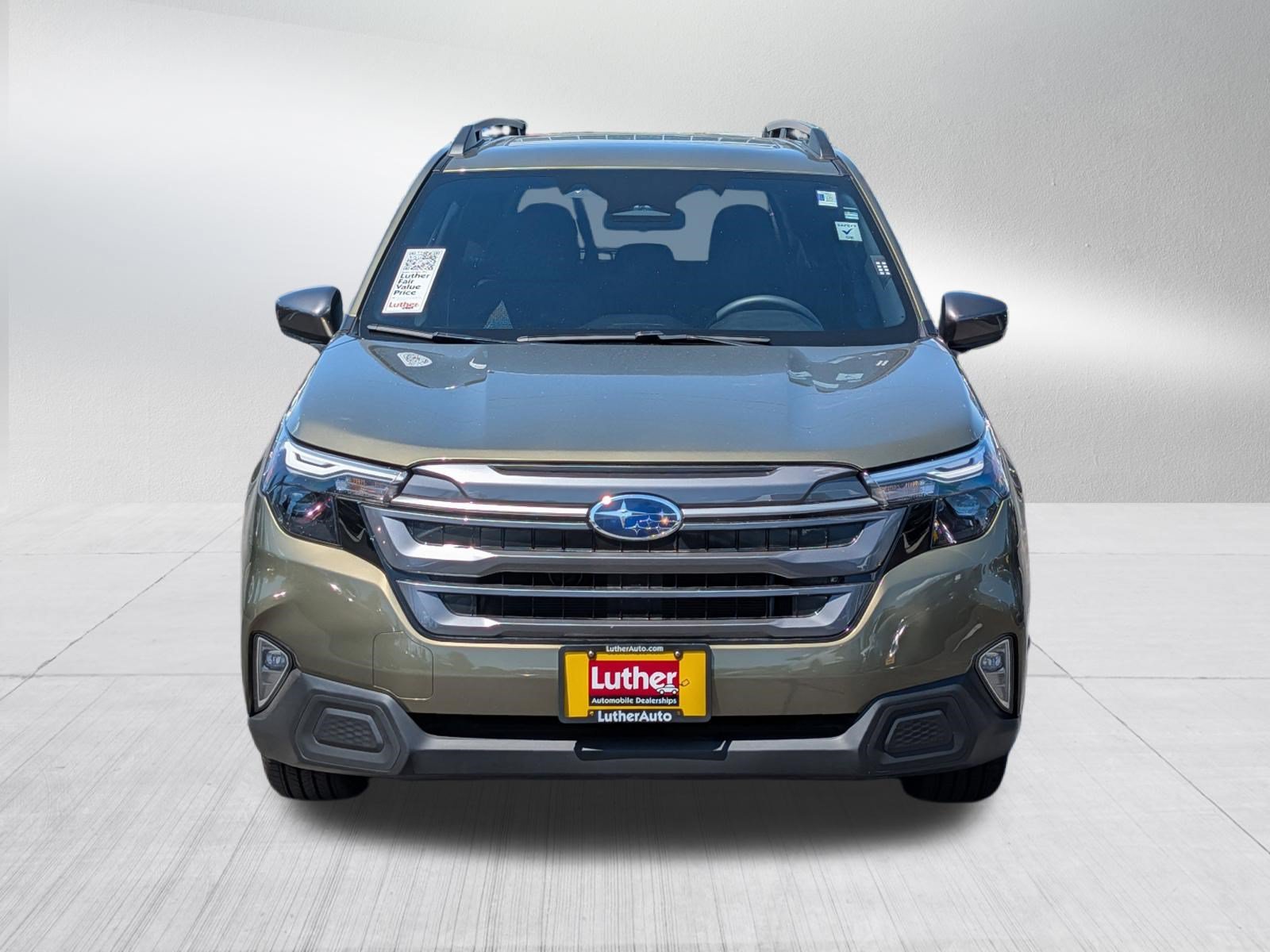 Certified 2025 Subaru Forester Premium AWD/4WD image 2