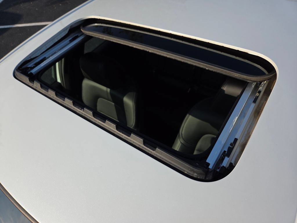 Certified 2023 Honda Civic Sport Touring image 4