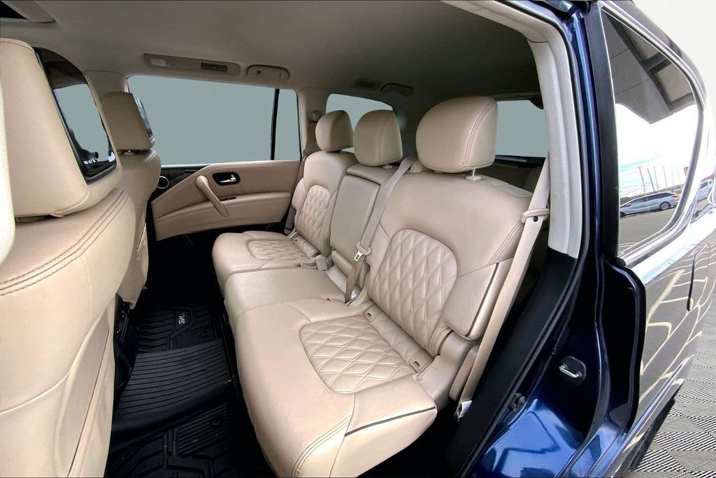 Used 2022 Nissan Armada Platinum image 16