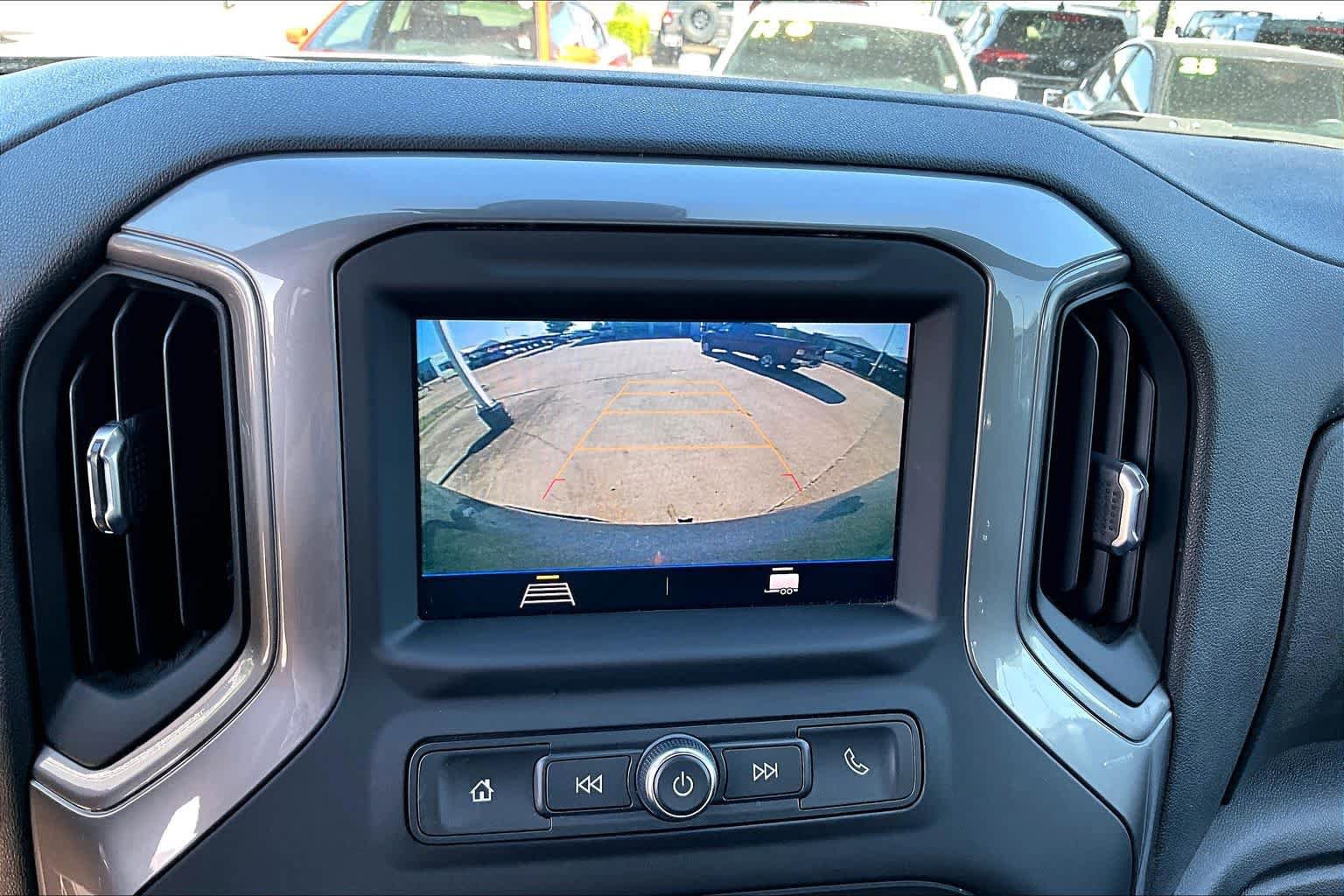 Used 2022 Chevrolet Silverado 1500 Custom w/ Safety Confidence Package AWD/4WD image 25