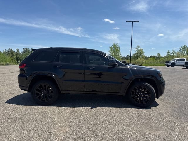 Used 2021 Jeep Grand Cherokee Laredo X AWD/4WD image 7