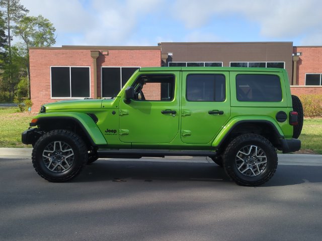 New 2026 Jeep Wrangler Unlimited Sahara AWD/4WD image 10