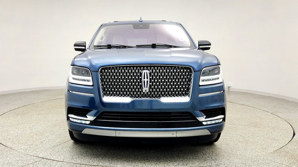 Used 2020 Lincoln Navigator Reserve w/ Luxury Package RWD image 2
