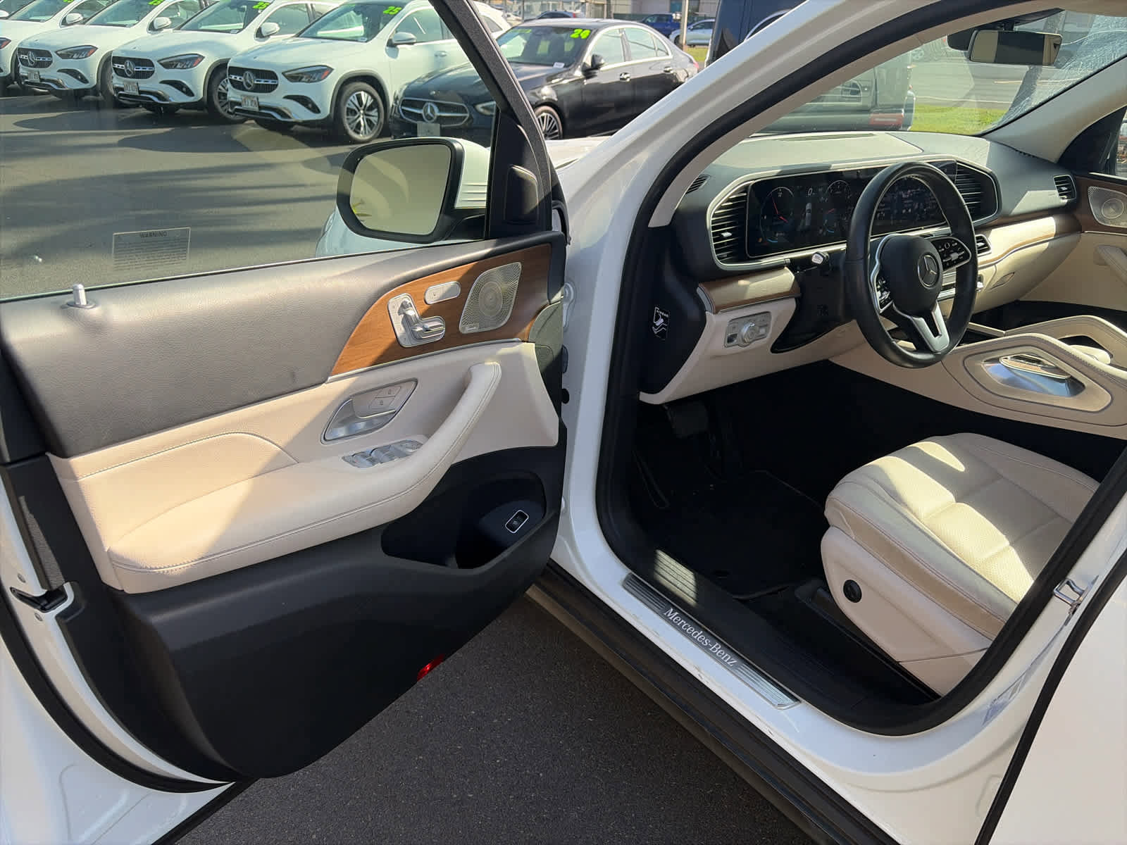 Used 2022 Mercedes-Benz GLE 350 4MATIC image 8