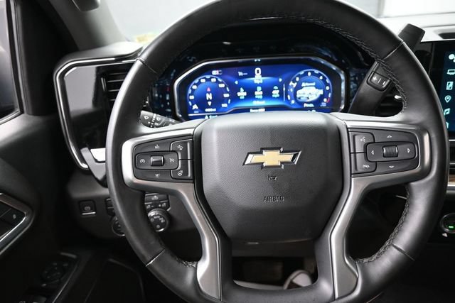 Used 2024 Chevrolet Silverado 1500 LT AWD/4WD image 8