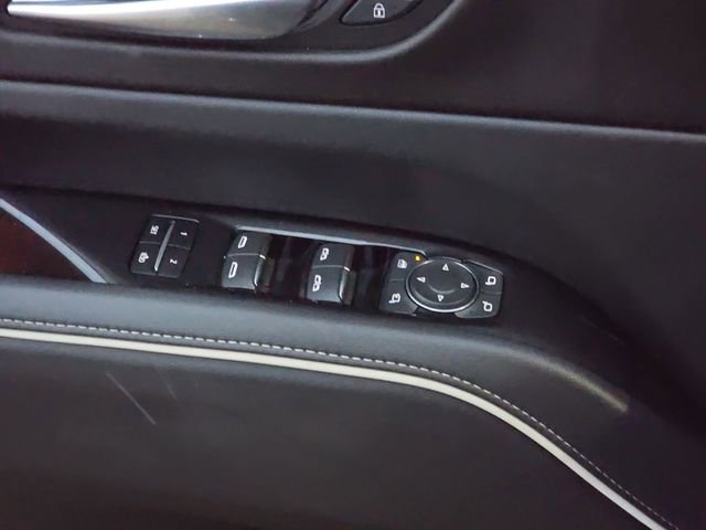 Used 2022 Cadillac Escalade Premium Luxury image 32