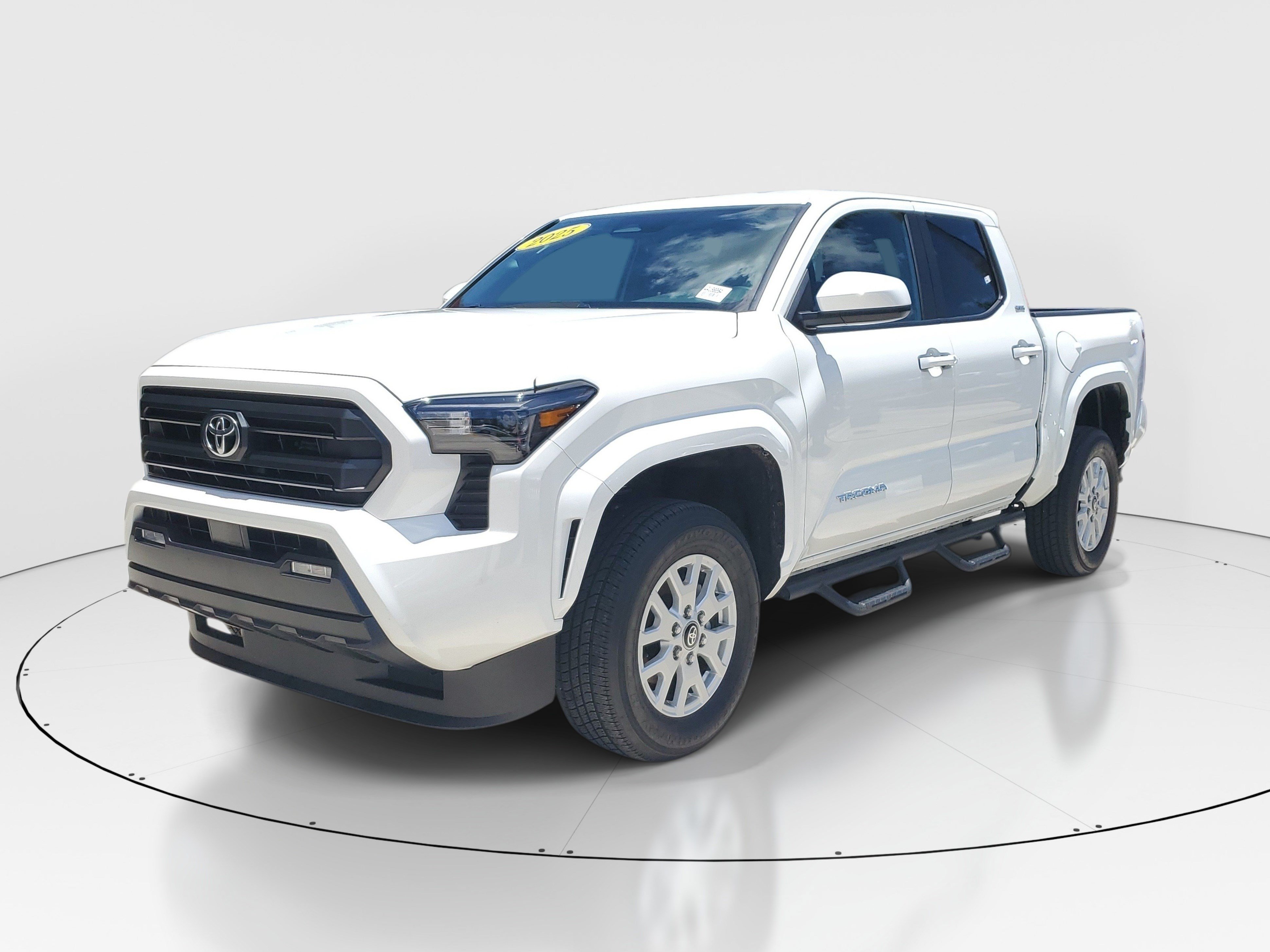 Used 2025 Toyota Tacoma SR5 RWD image 3