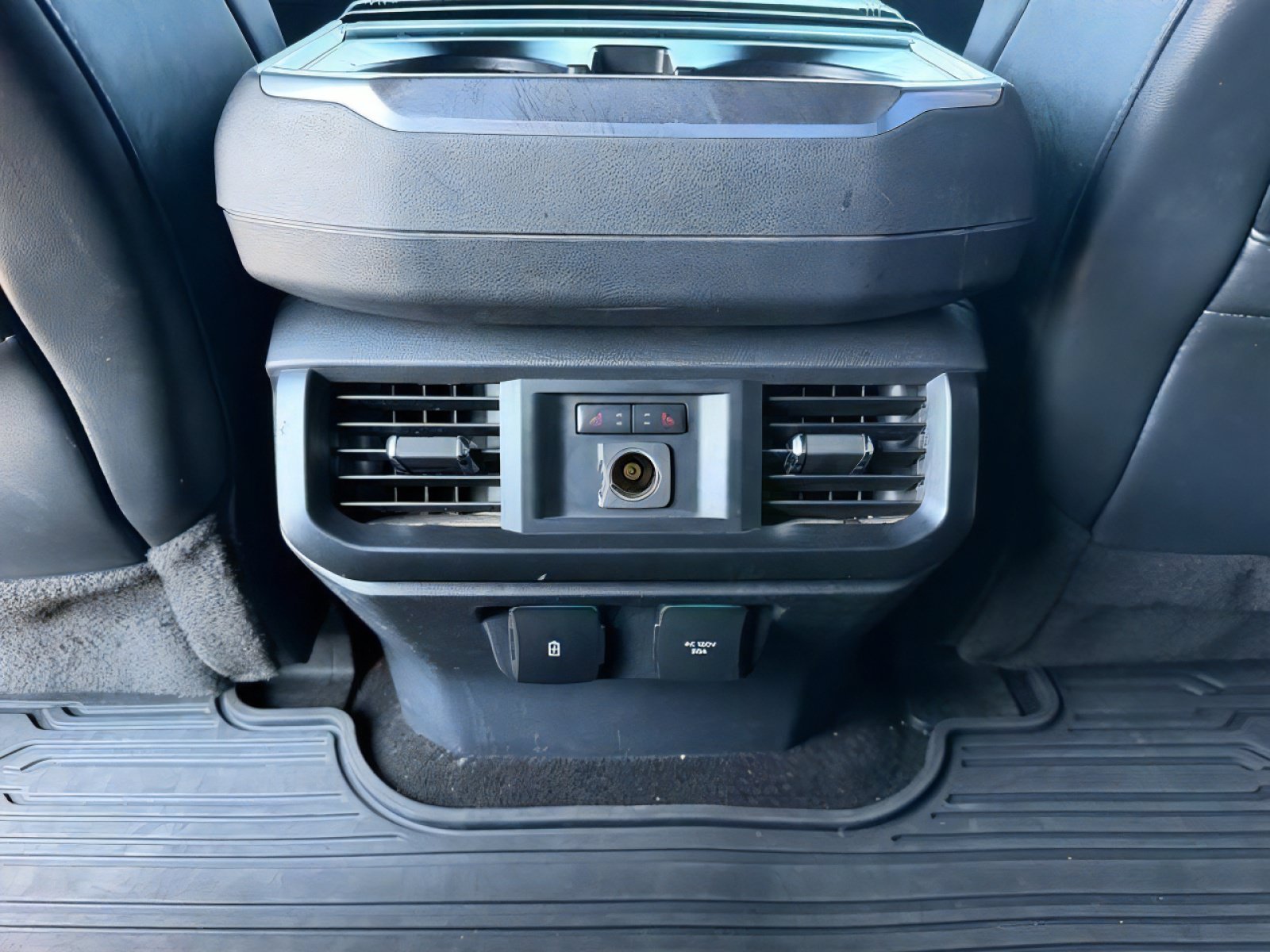 Used 2022 Ford F150 Raptor w/ Equipment Group 801A High AWD/4WD image 18