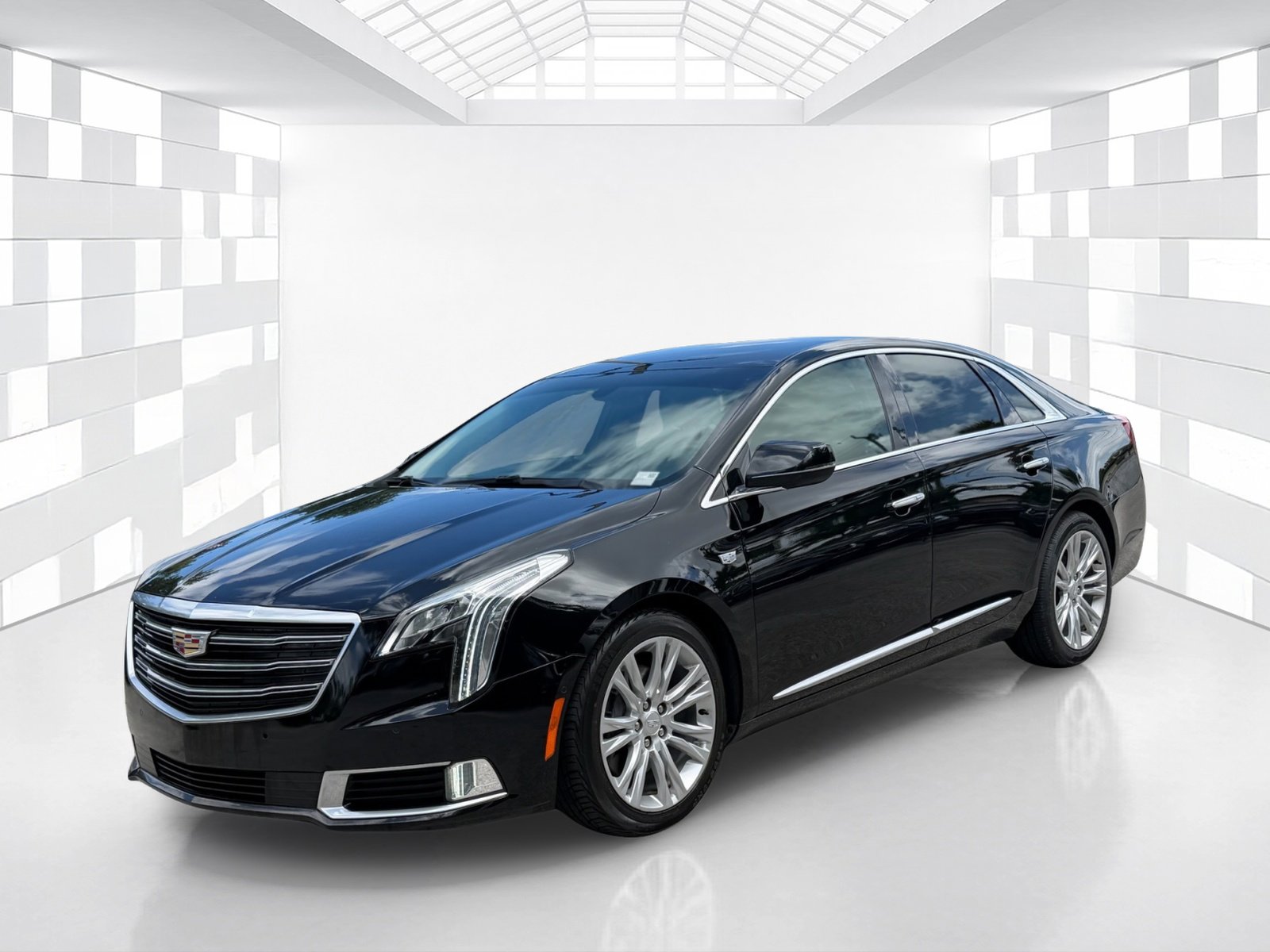 Used 2019 Cadillac XTS Luxury FWD image 3