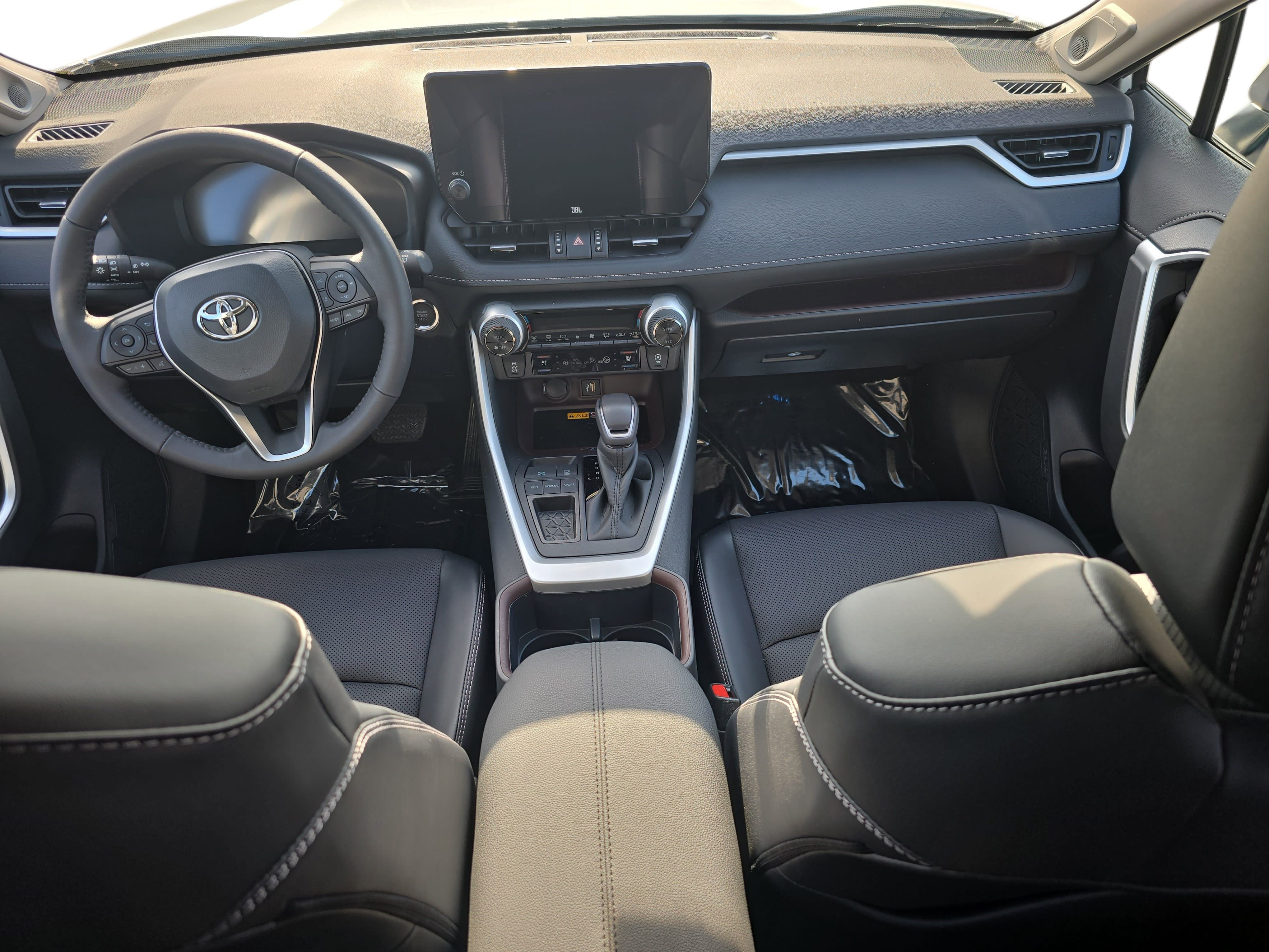 Used 2025 Toyota RAV4 Limited w/ Advanced Technology Package image 9