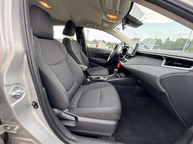 Used 2022 Toyota Corolla LE FWD image 12