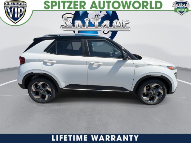 New 2026 Hyundai Venue SEL FWD image 16