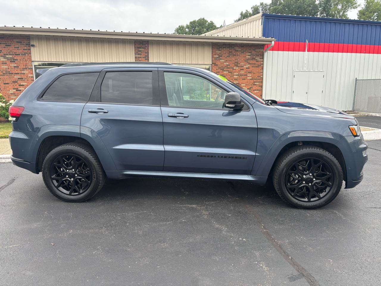 Used 2021 Jeep Grand Cherokee Limited X AWD/4WD image 2
