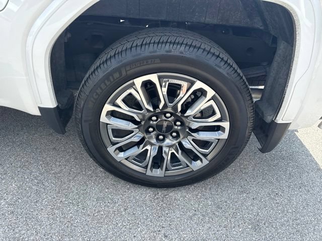 Used 2024 GMC Sierra 1500 Denali Ultimate AWD/4WD image 29