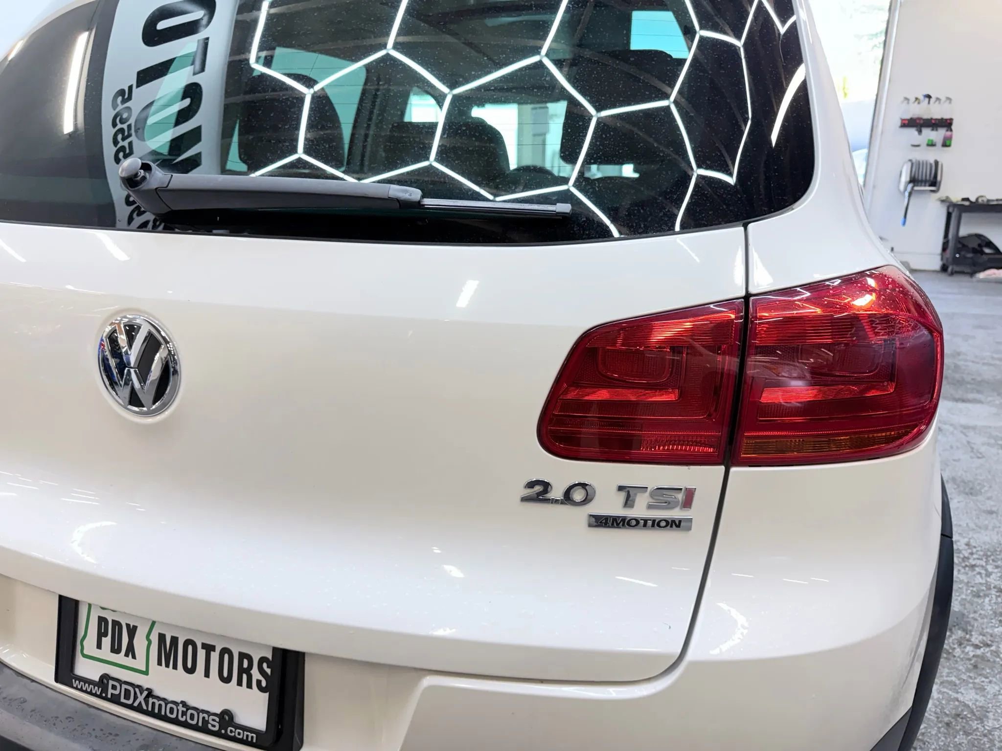 Used 2012 Volkswagen Tiguan SEL AWD/4WD image 4