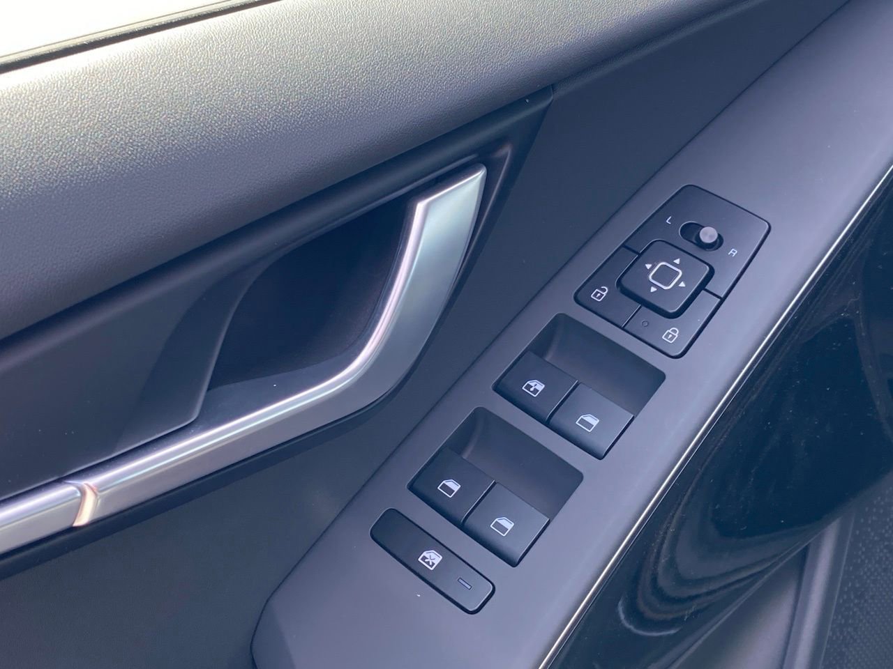 New 2026 Kia Niro Wind image 11