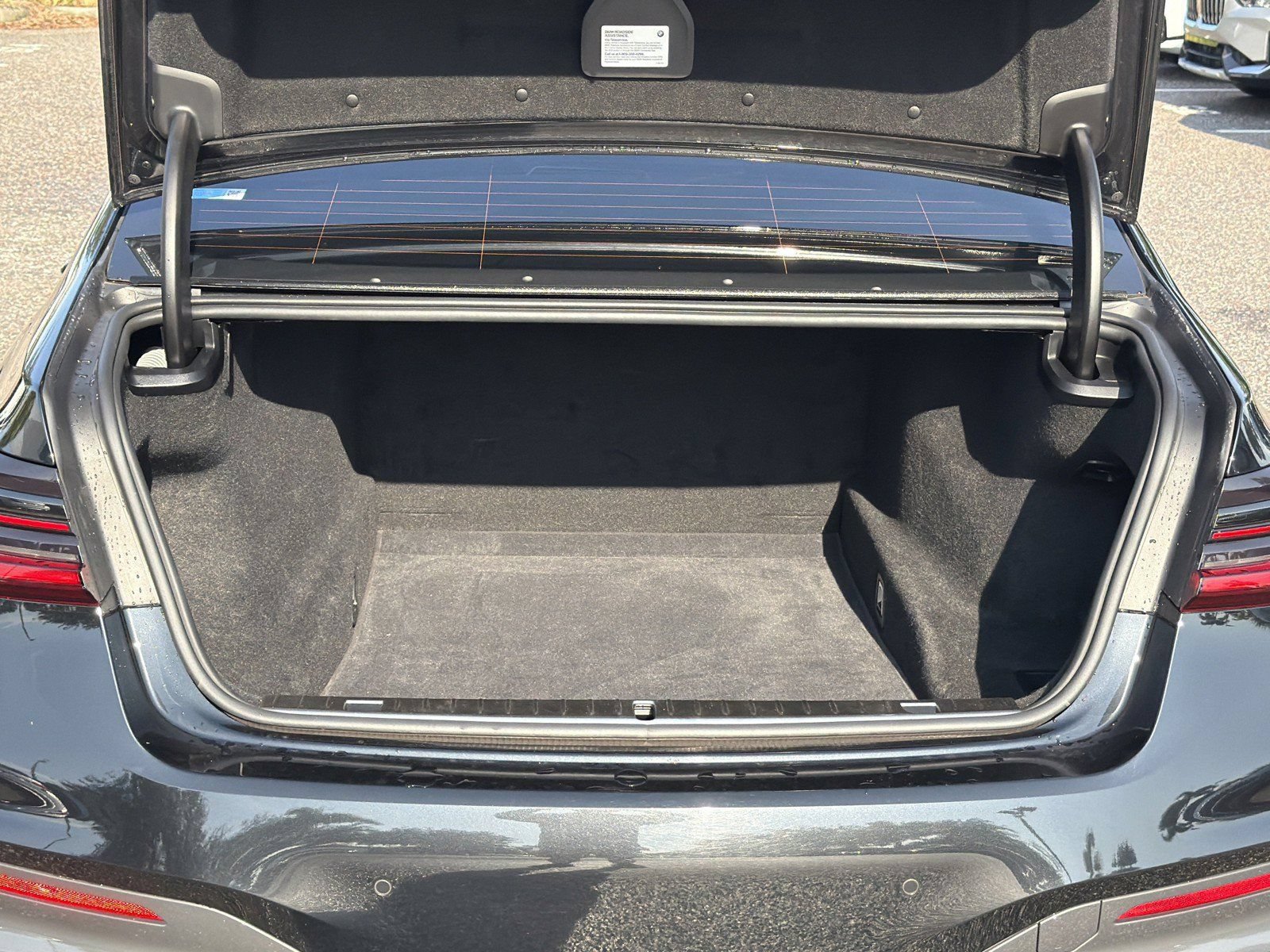Used 2022 BMW M760i xDrive AWD/4WD image 12