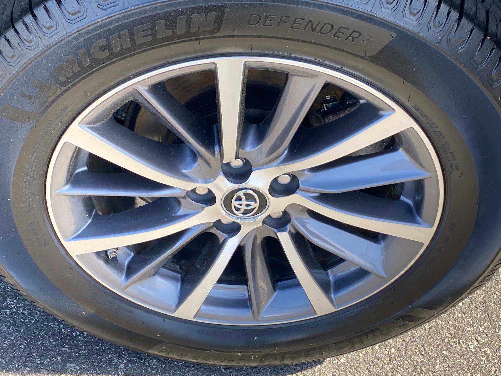 Used 2019 Toyota Highlander XLE image 31