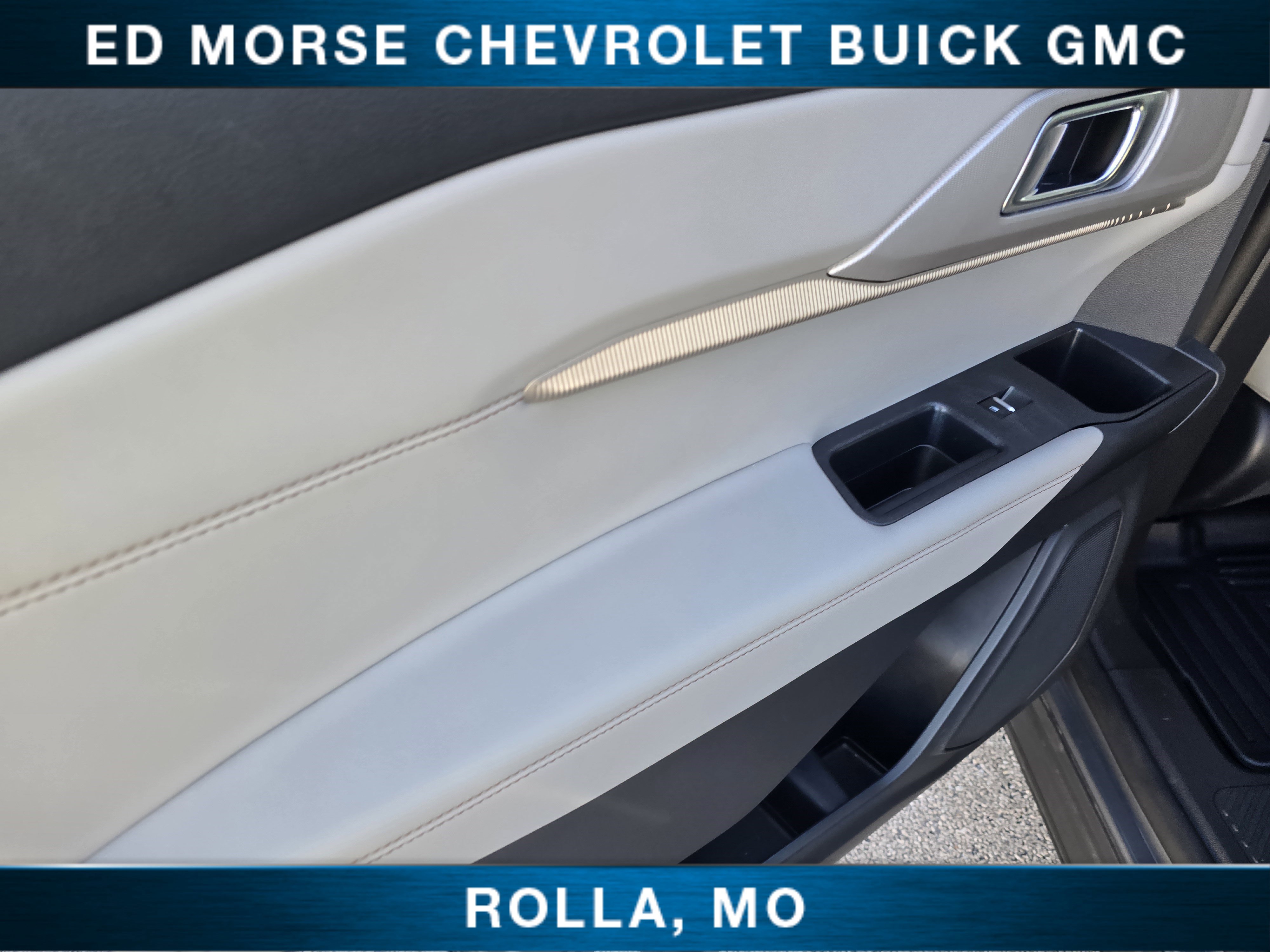 Used 2025 Ford Explorer Active w/ Active Comfort Package image 18