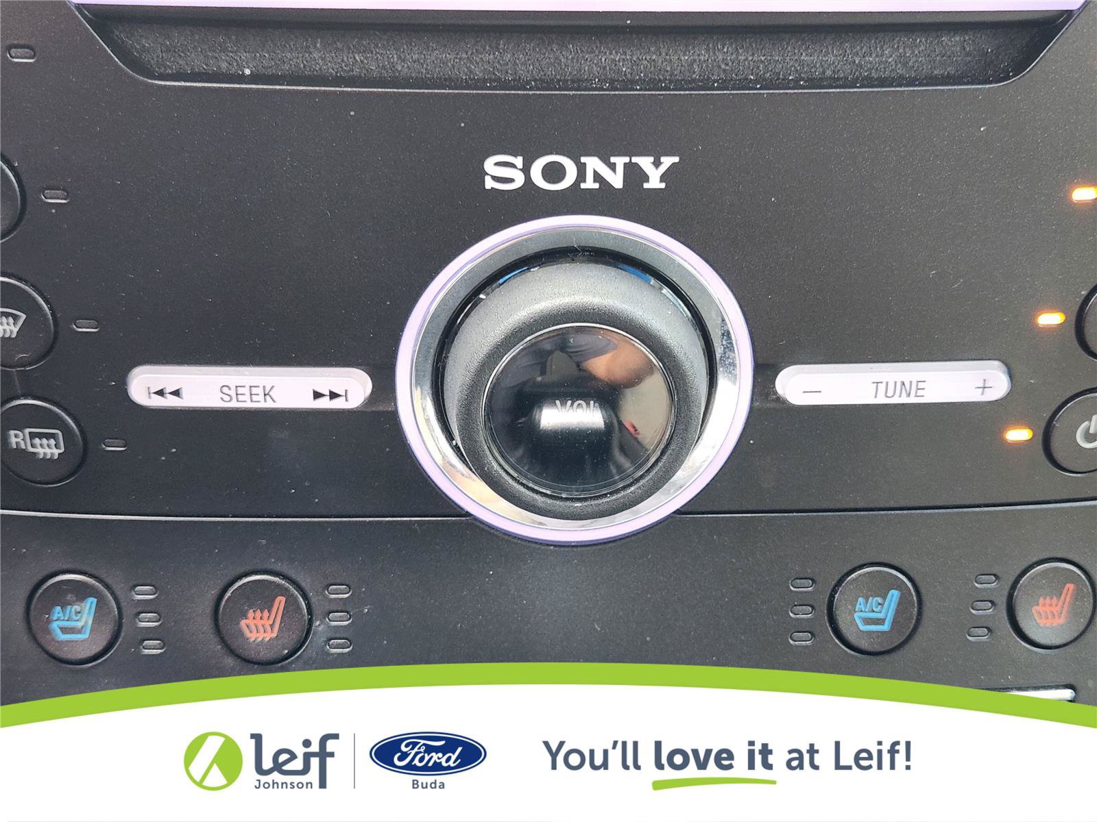 Used 2015 Ford Edge Titanium w/ Equipment Group 301A FWD image 18