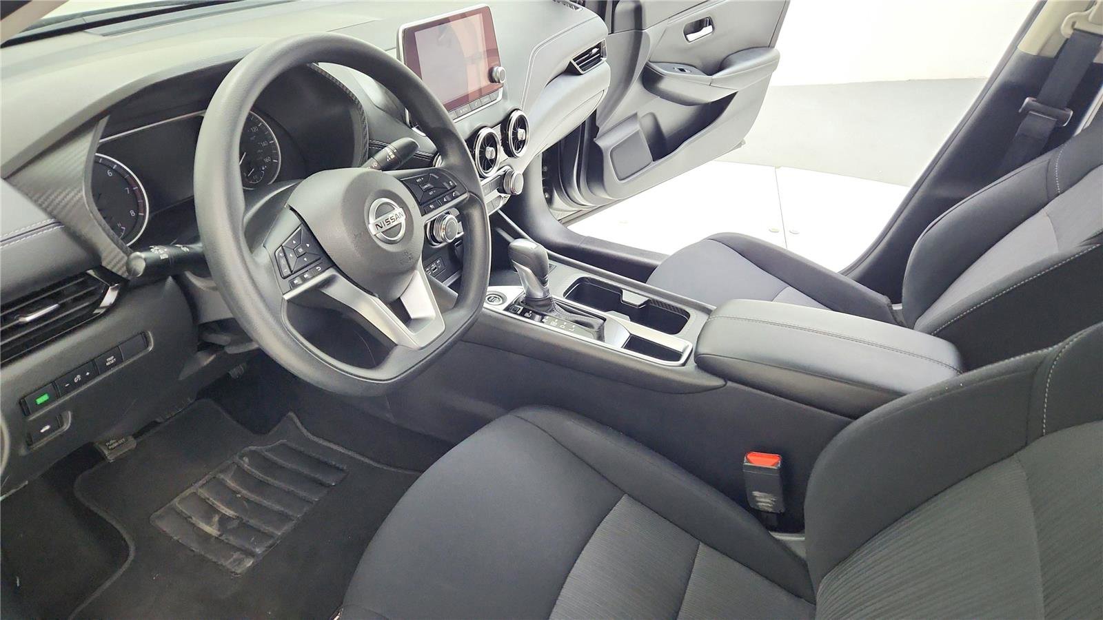 Used 2023 Nissan Sentra SV FWD image 9