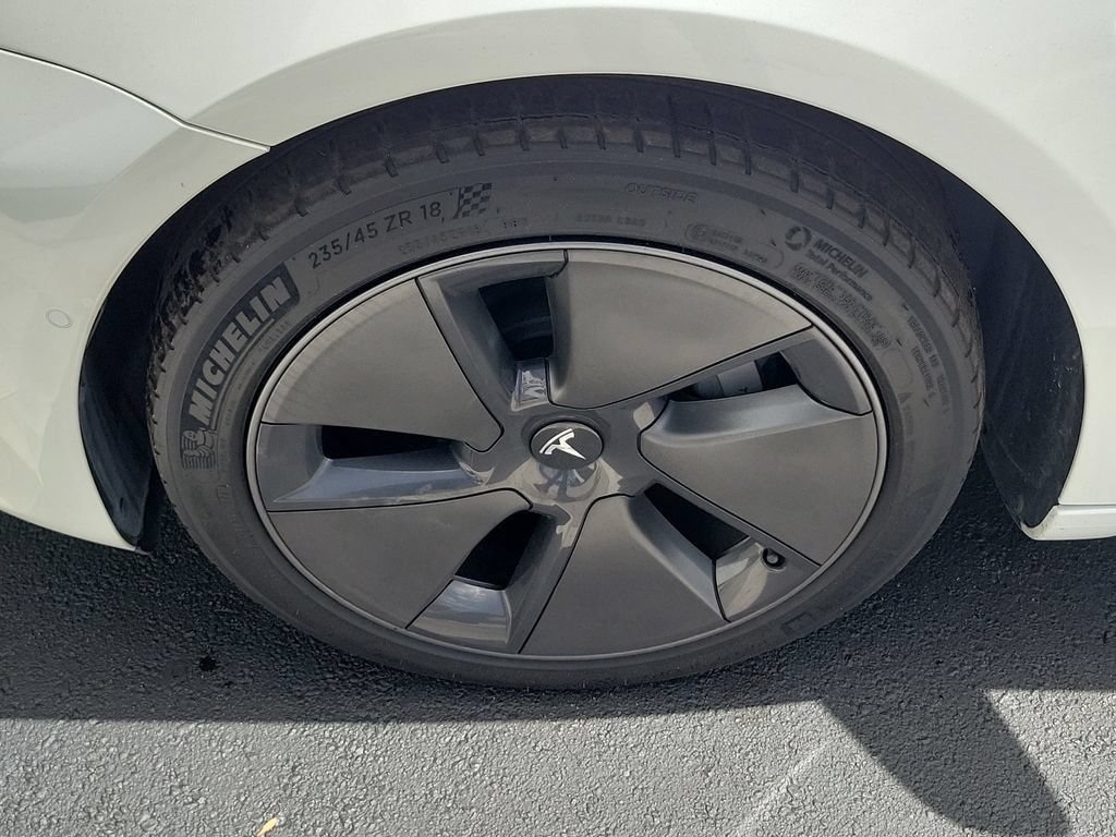 Used 2021 Tesla Model 3 Standard Range Plus RWD image 7