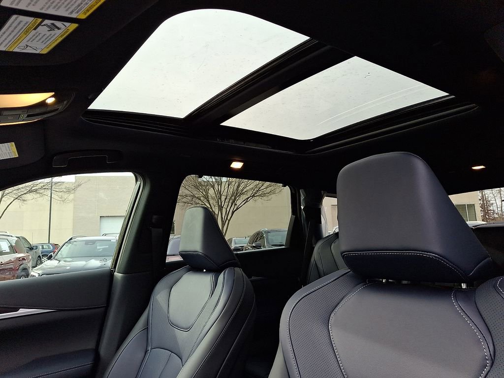 New 2026 INFINITI QX60 Sport image 11