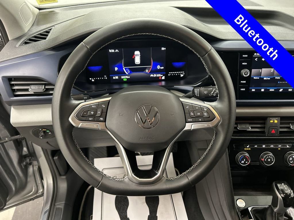 Certified 2023 Volkswagen Taos SE w/ Black Wheel Package AWD/4WD image 4