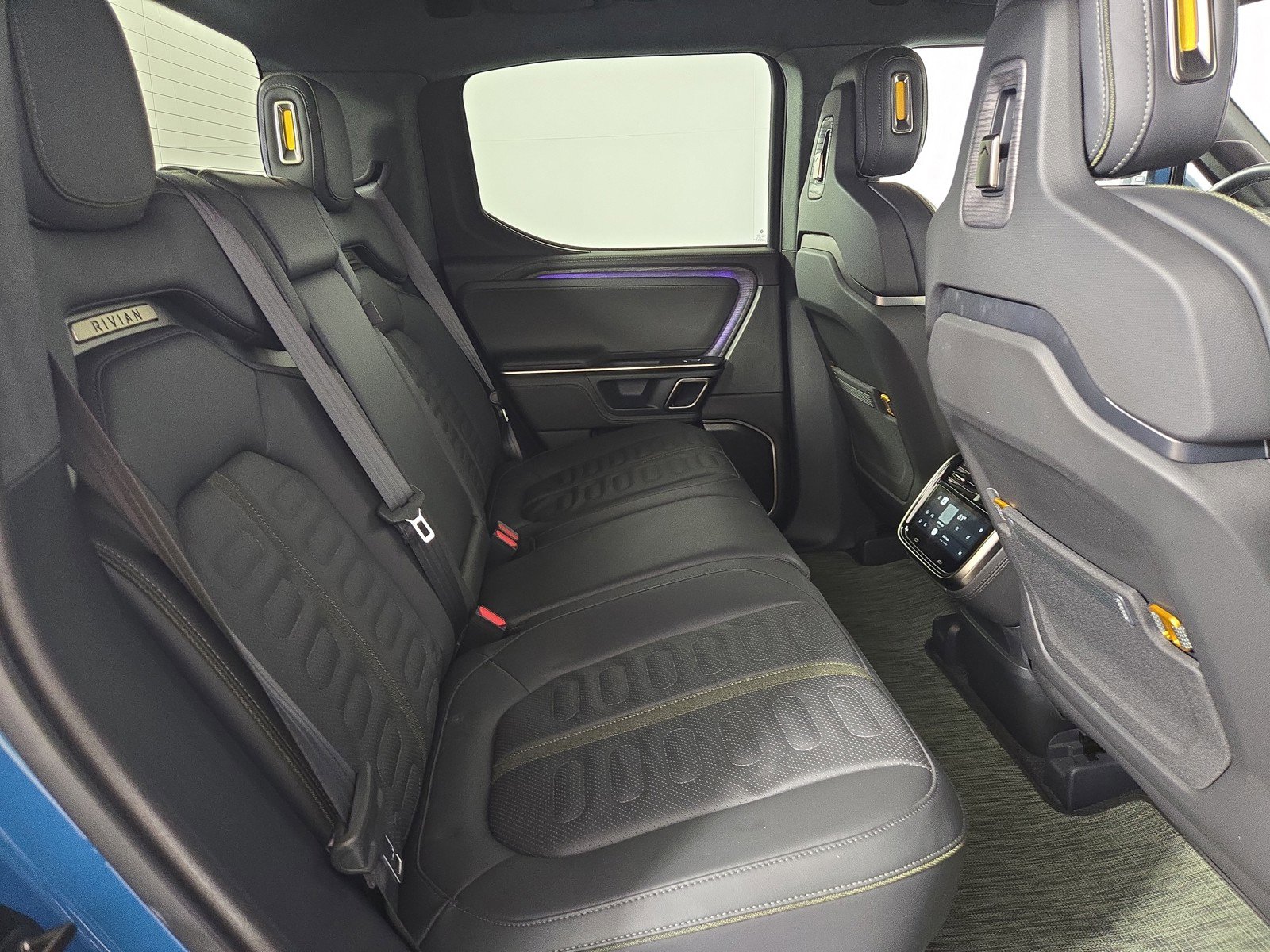 Used 2022 Rivian R1T Adventure image 22