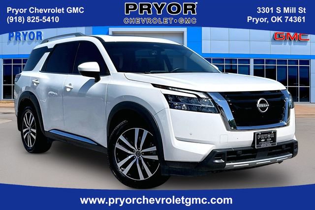Used 2024 Nissan Pathfinder Platinum w/ Cargo Package AWD/4WD image 1