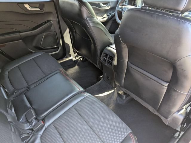 Used 2023 Ford Escape ST-Line w/ Tech Pack #1 FWD image 29