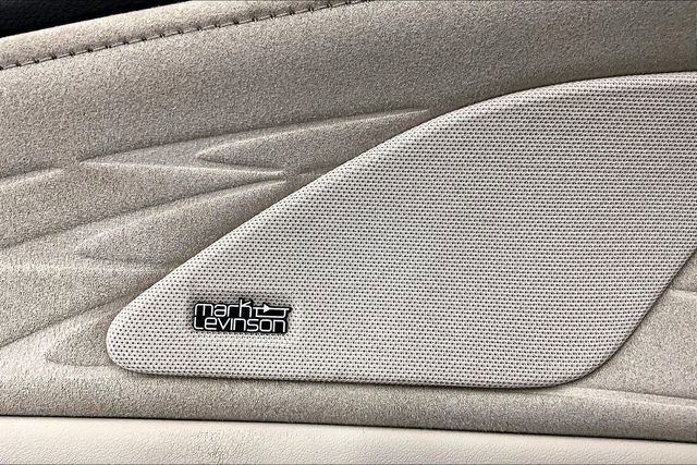 Used 2024 Lexus RX 350 w/ Convenience Package image 37