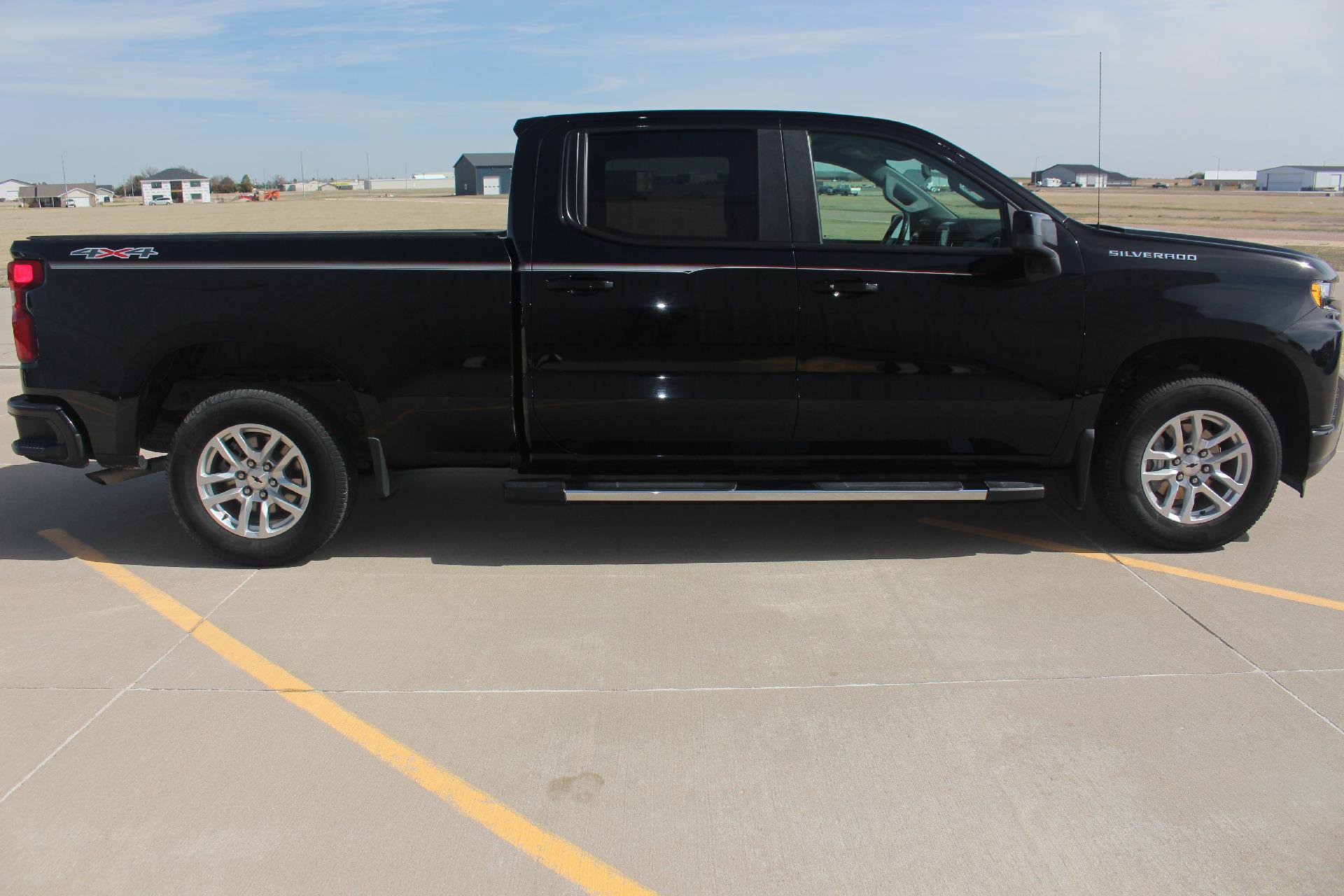 Used 2021 Chevrolet Silverado 1500 RST w/ Convenience Package II image 5