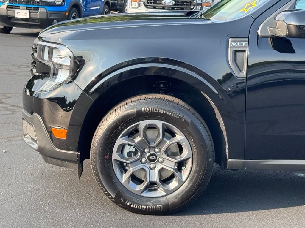 New 2026 Ford Maverick XLT w/ XLT Luxury Package FWD image 36