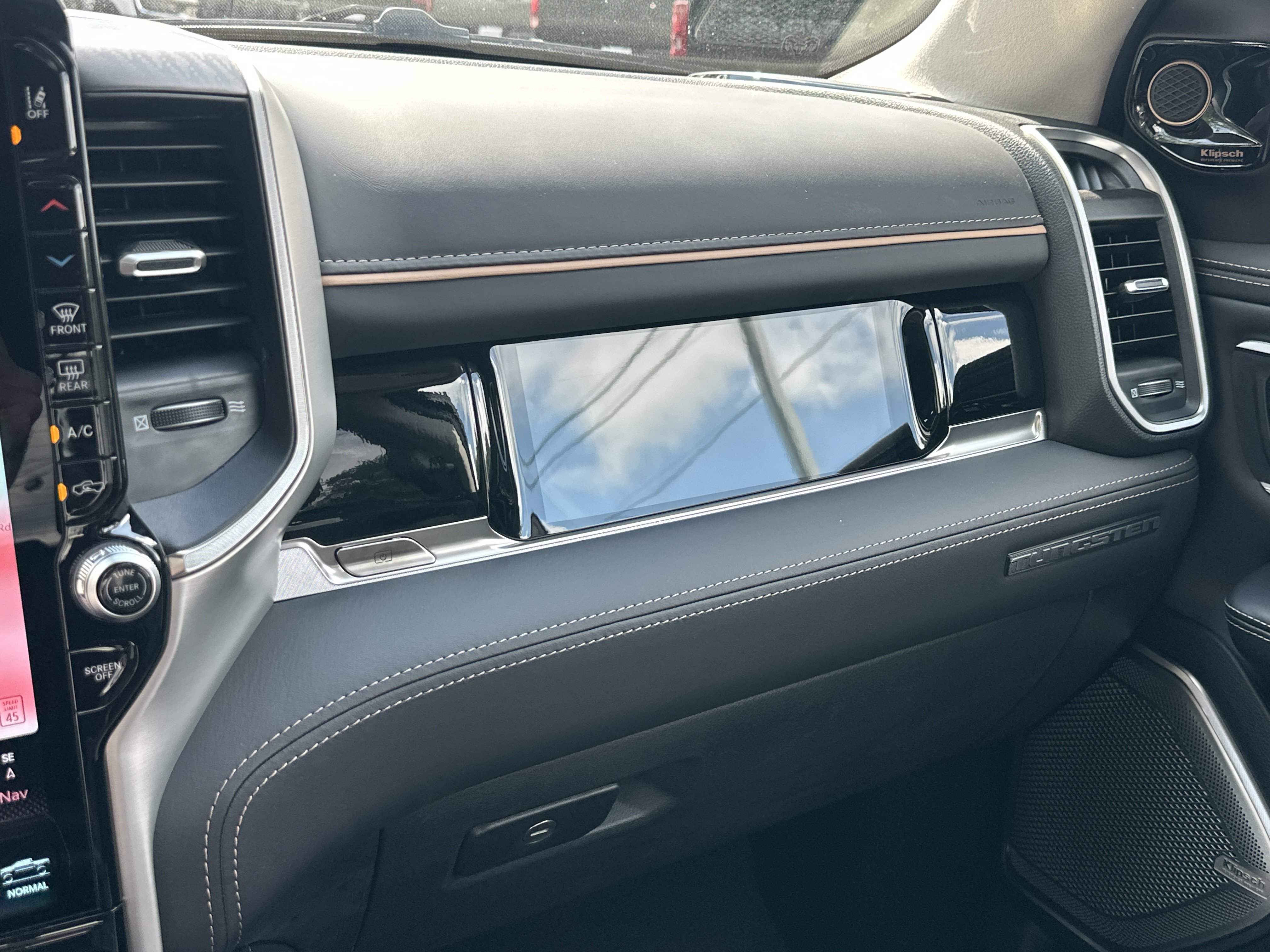 New 2027 RAM 1500 Tungsten AWD/4WD image 7