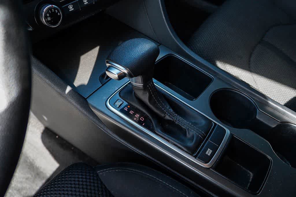 Used 2020 Kia Optima LX image 18