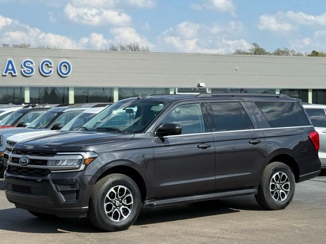 Used 2024 Ford Expedition Max XLT AWD/4WD image 33