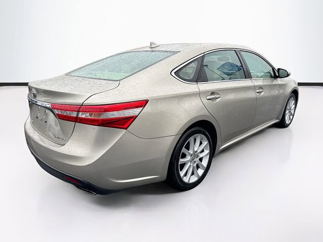 Used 2013 Toyota Avalon Limited image 7