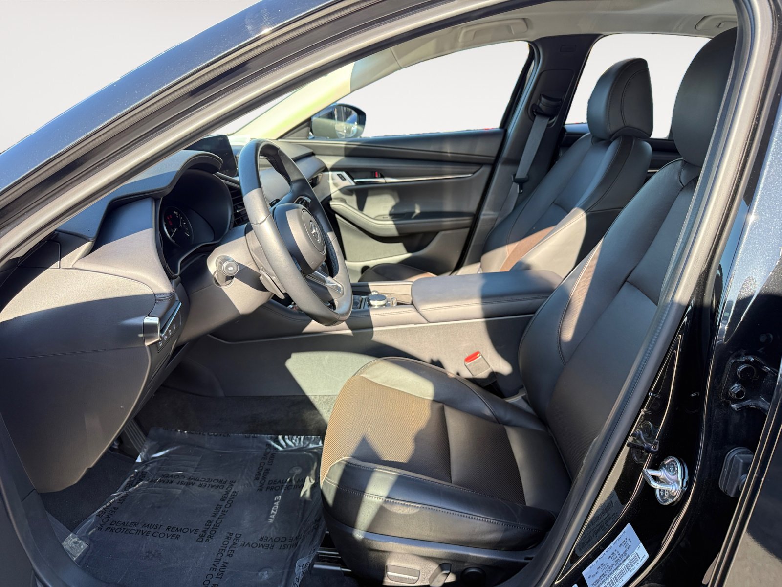 Certified 2025 MAZDA MAZDA3 2.5 Turbo Sedan w/Premium Plus image 10