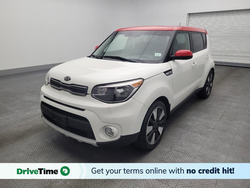 Used 2019 Kia Soul + image 1