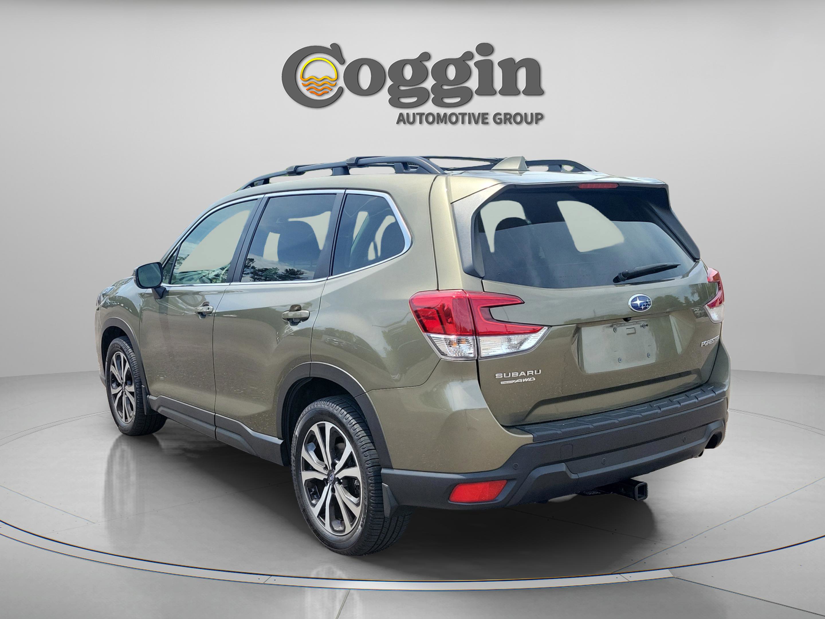 Used 2023 Subaru Forester Limited image 3