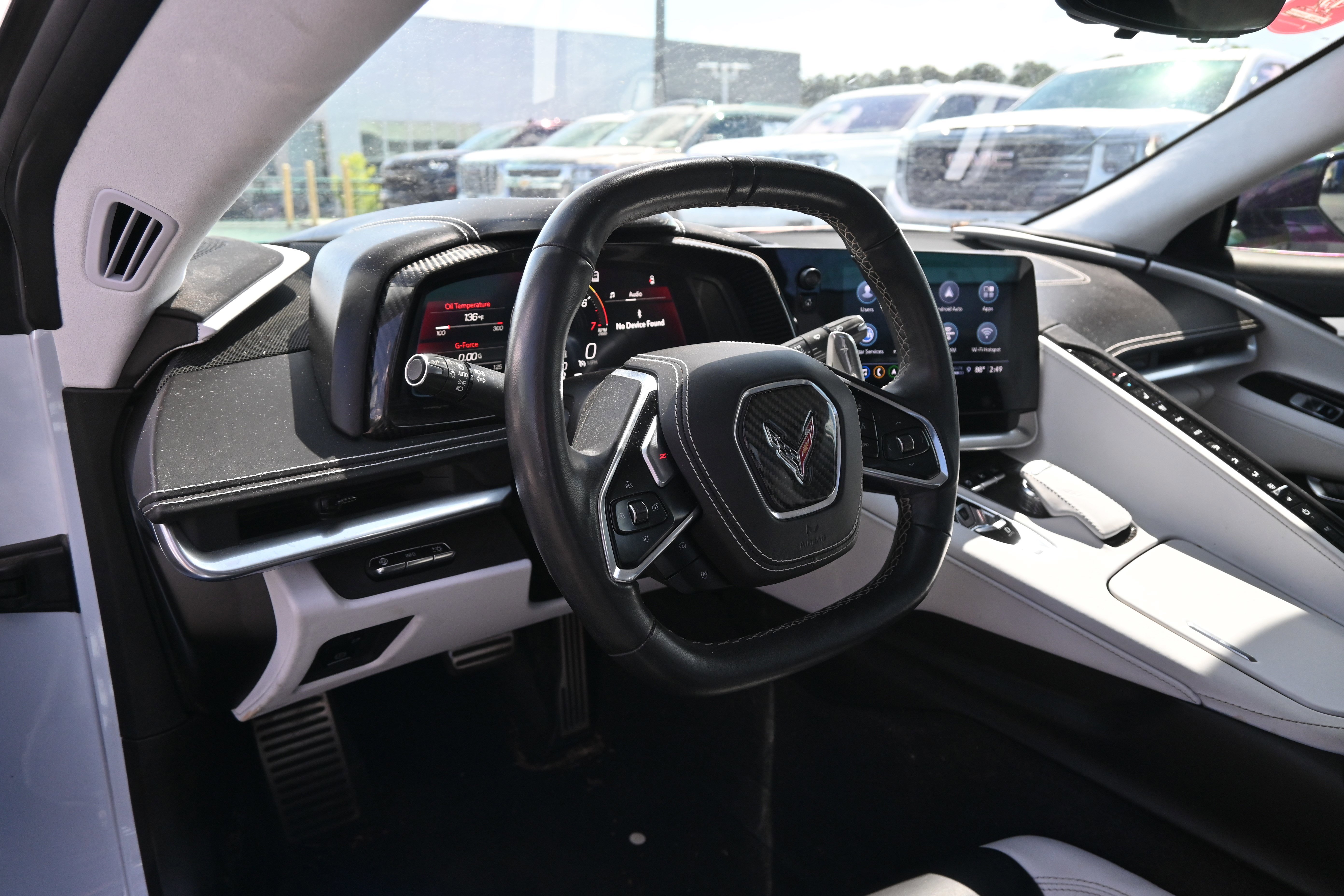 Used 2022 Chevrolet Corvette Stingray Premium Conv w/ Z51 Performance Package image 3