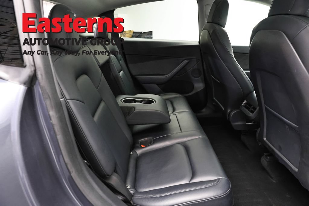Used 2021 Tesla Model Y Long Range AWD/4WD image 17