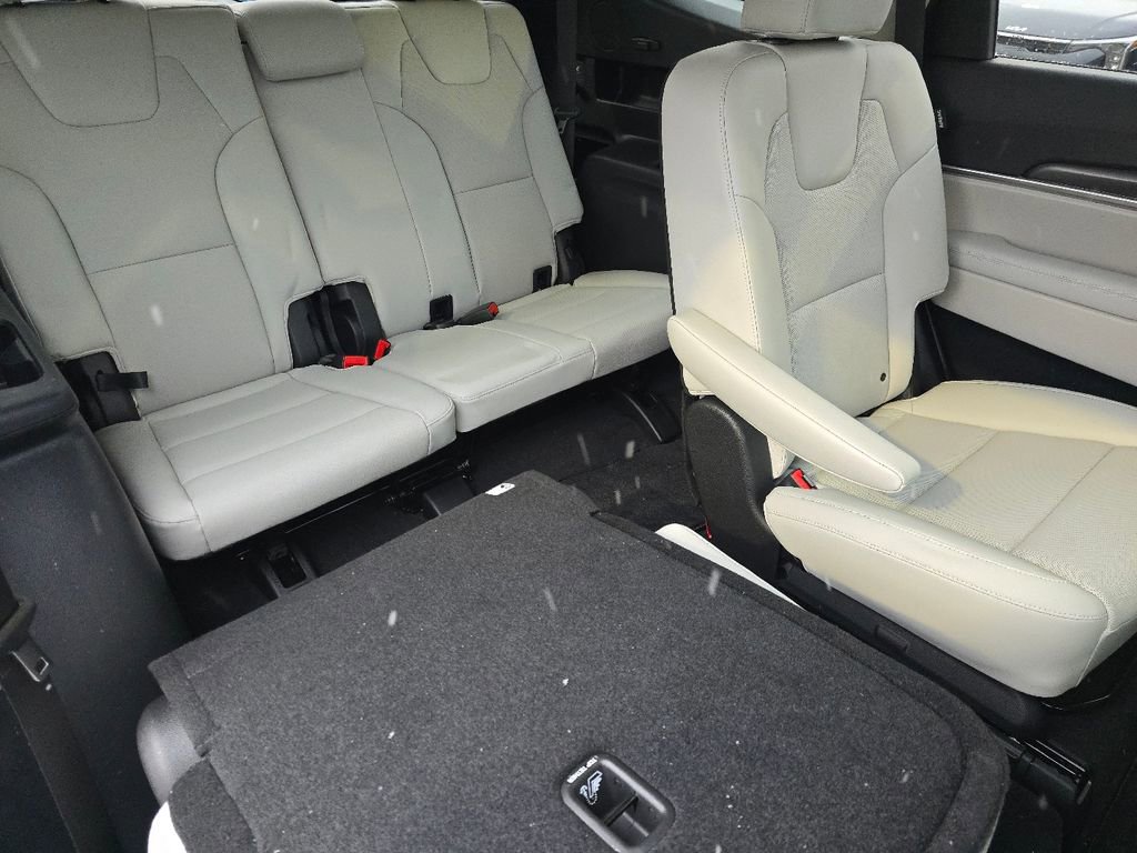 New 2025 Kia Telluride S image 21