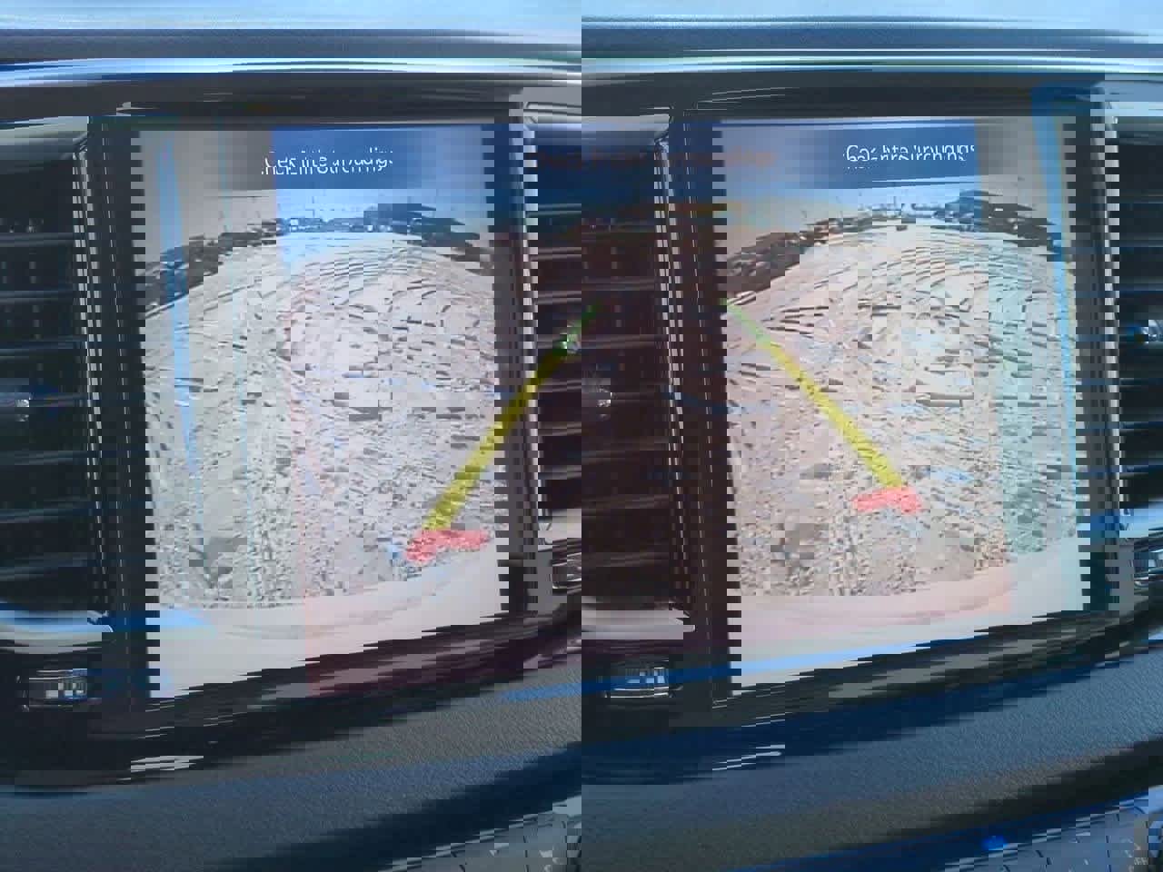 Used 2024 Chrysler Pacifica Touring-L image 21